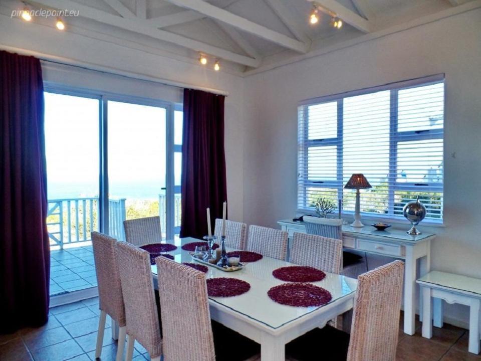 Signature 3 @ Pinnacle Point Golf Estate Holiday home Mossel Bay